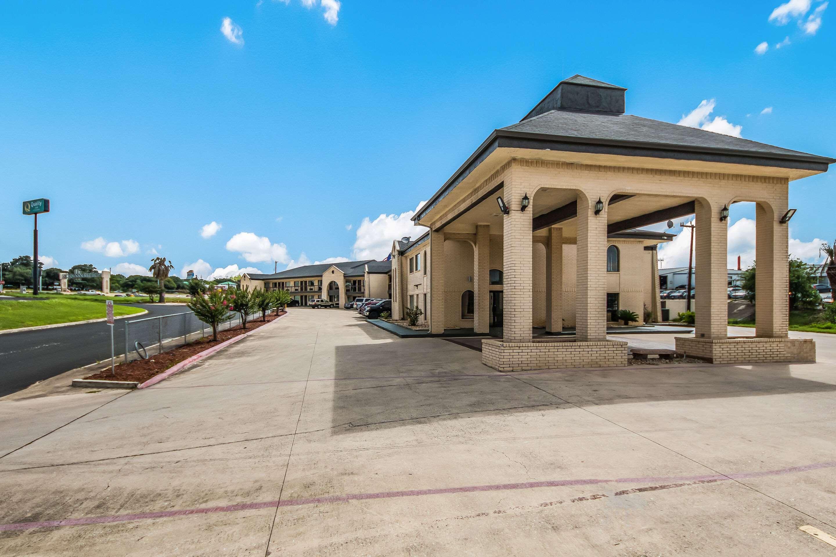 Quality Inn Near Medical Center San Antonio Exterior photo