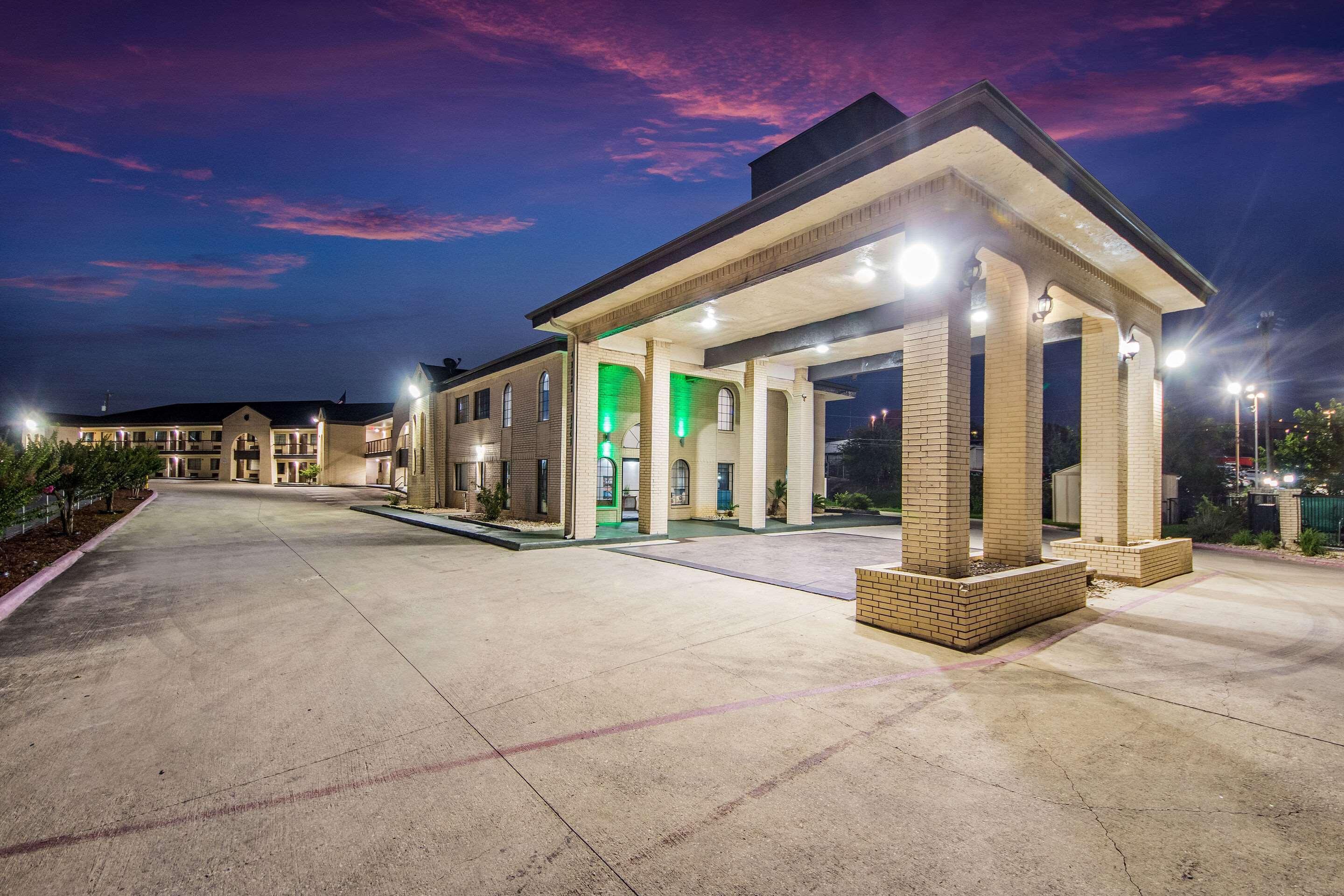 Quality Inn Near Medical Center San Antonio Exterior photo