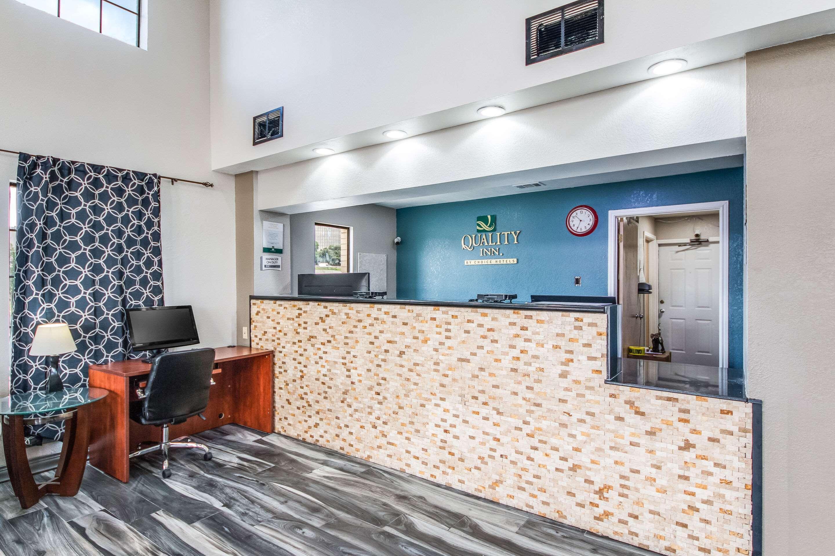 Quality Inn Near Medical Center San Antonio Exterior photo